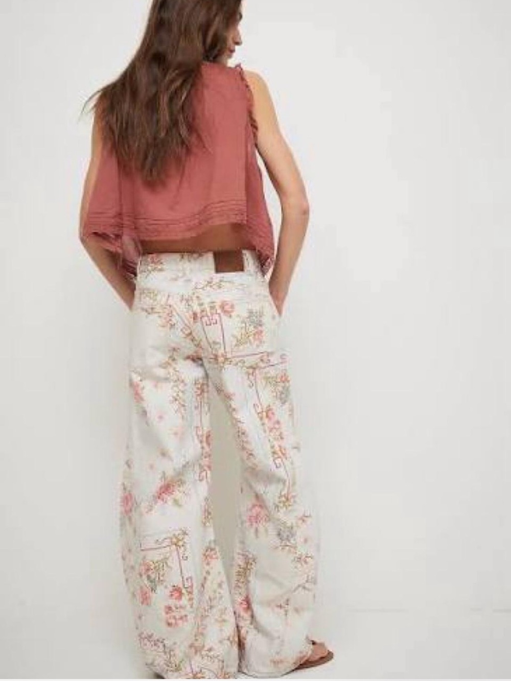 Free People We The Free Eden Printed Slouchy Flare Jeans Floral 30 NWOT - Picture 2 of 6